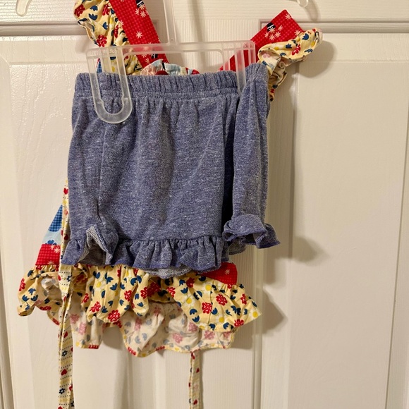 RicRac & ruffles 2t set r mono - Picture 2 of 2